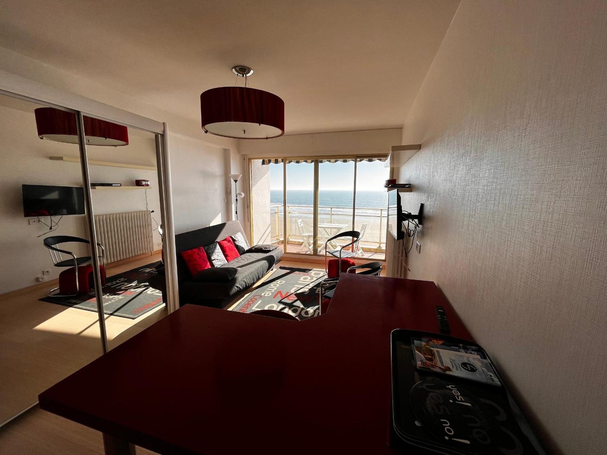 Studio Face Mer Avec Balcon, Proche Commerces Et Plage - Fr-1-197-164 Ле-Сабль-д'Олонн Екстер'єр фото